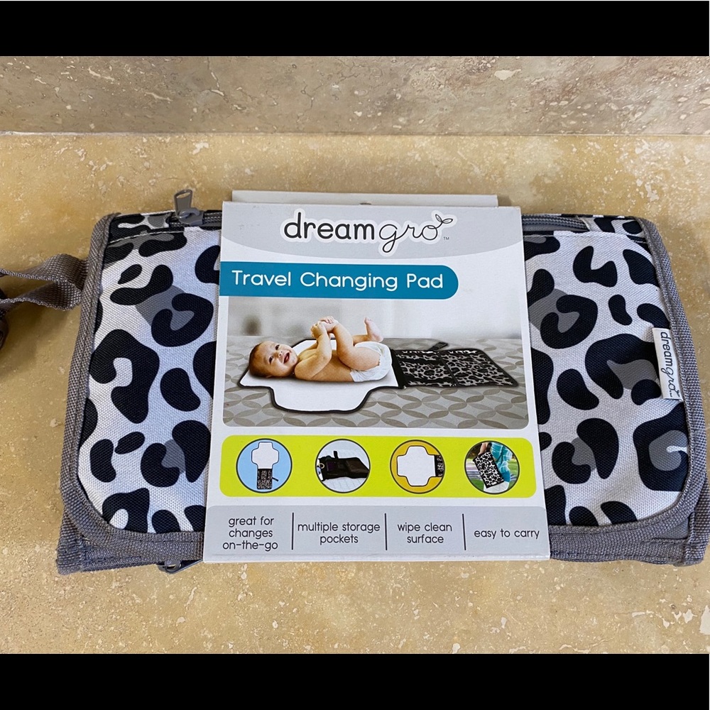 Dream Gro Travel Chnaging Pad Grey Leopard New
